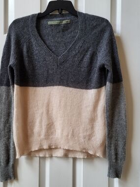 Enza Costa Women Grey & Cream 100% Cashmere V-Neck Pullover Sweater Size S